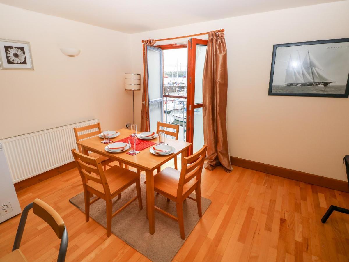 15 Sovereign House Apartment มิลฟอร์ดเฮเวน ภายนอก รูปภาพ